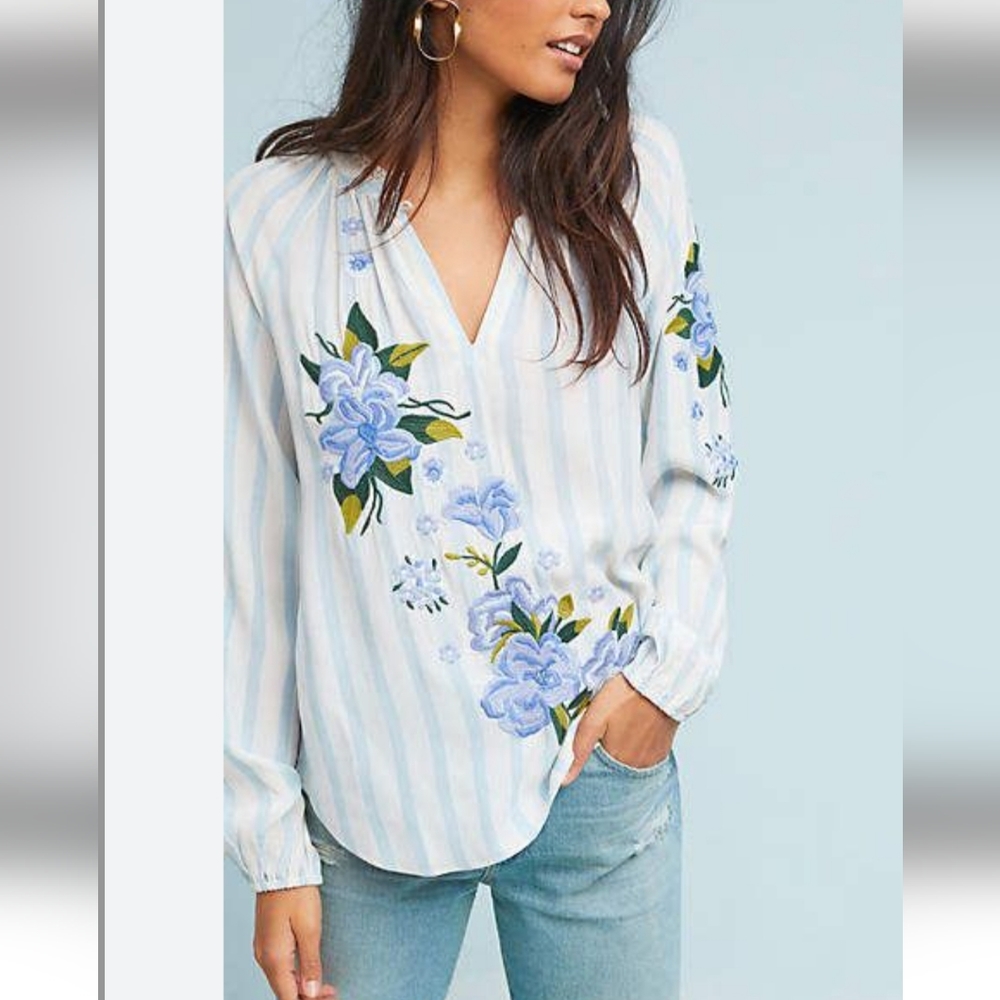 Anthopologie Akemi +Kin Embroidered top